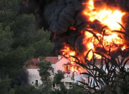 ACCIDENT CAMION CITERNE DU RAYOL CANADEL