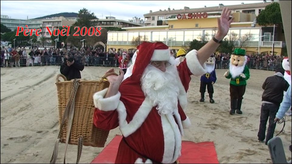 Arrivée du Père Noël sur la plage de Sainte-Maxime 2008