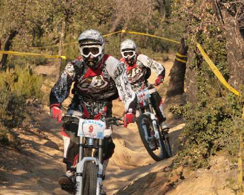 3 VTT DESCENTE DH MAXIMA BIKE 2009