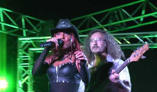 IMPACT EN CONCERT AU THEATRE DE LA MER A SAINTE-MAXIME