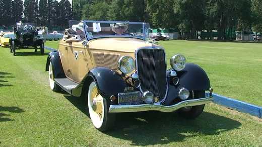 DEFILE DU OLD CAR TROPHY AU POLO MASTERS TOUR DE SAINT-TROPEZ / GASSIN