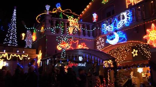 ILLUMINATIONS DE NOEL DE LA MAISON DE MR ET MME DERUDDER