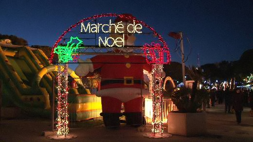 INAUGURATION OFFICIELLE DU MARCHE DE NOEL 2010