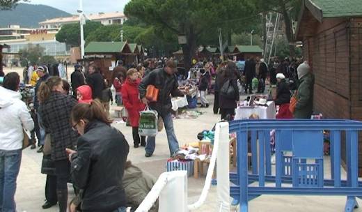 SAINTE MAXIME 14EME BOURSE AUX JOUETS 2011