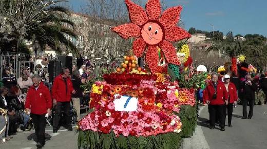 CORSO FLEURI DU LAVANDOU 2011