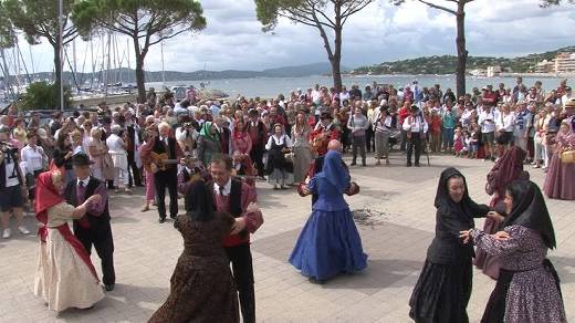 FETE DES VENDANGES 2012 AVEC LE GROUPE I MACCHIAGHIOLI DE BASTIA