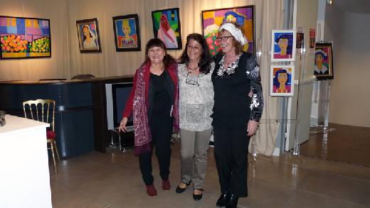 SAINTE MAXIME TROIS FEMMES POUR REENCHANTER LE MONDE