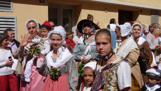 455E BRAVADES DE SAINT TROPEZ PROCESSION GENERALE