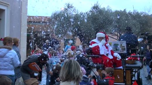 ARRIVEE DU PERE NOEL 2013 AU PLAN DE LA TOUR