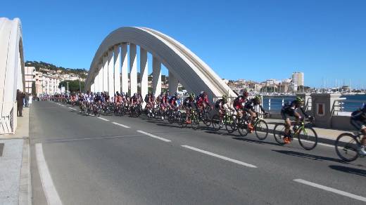 TOUR DU HAUT VAR 2014 - PASSAGE A SAINTE MAXIME