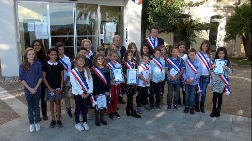 SAINTE MAXIME INSTALLATION DU CONSEIL MUNICIPAL DES ENFANTS 2015