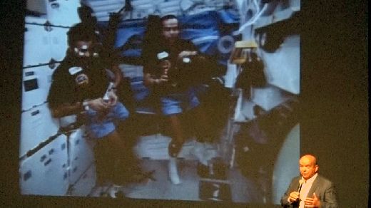 SAINTE MAXIME LE REVE ET L'ESPACE ANIMEE PAR PATRICK BAUDRY