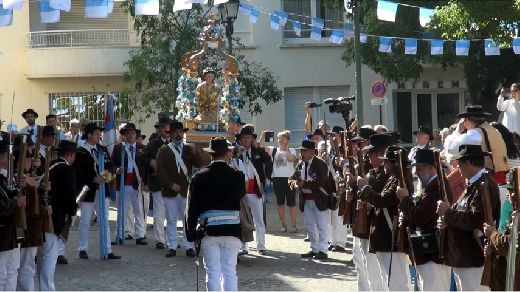 SAINTE MAXIME DEPART DE LA PROCESSION BRAVADES 2017