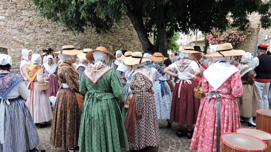 50 ANS DE MAINTENANCE DES TRADITIONS PROVENCALES ET MAXIMOISES