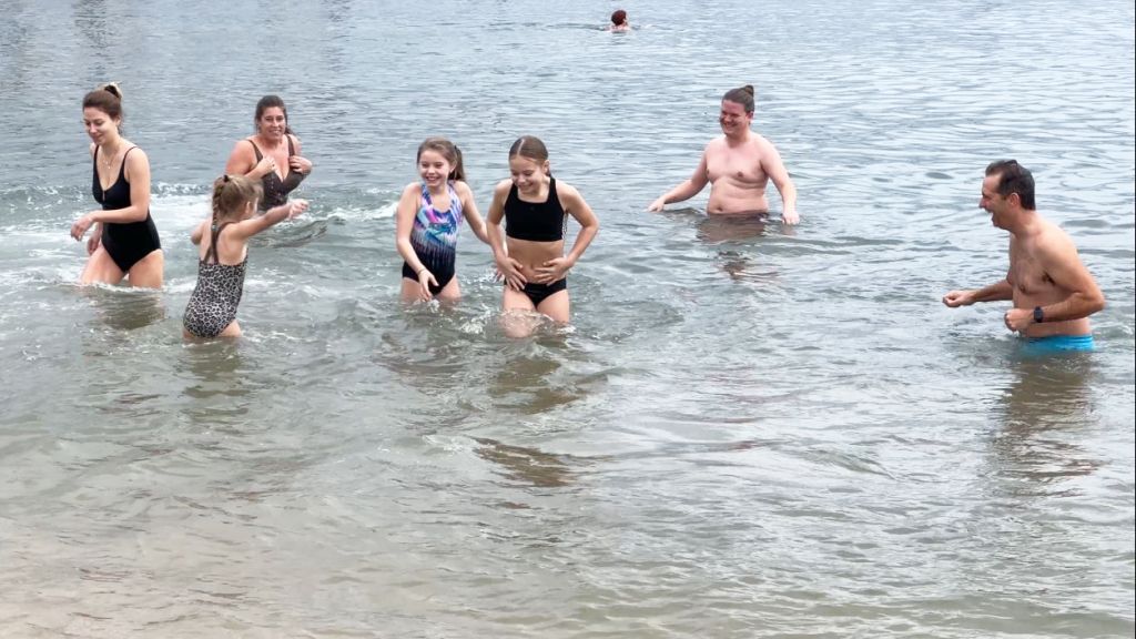 Sainte Maxime bain du bout de l'an "annulé" pas pour tout le monde