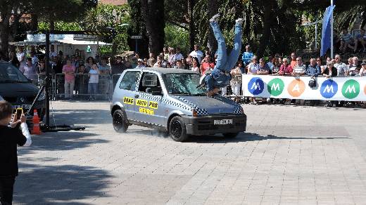 SAINTE MAXIME CRASH-TEST PEDAGOGIQUE AVEC CHOC PIETON/VEHICULE