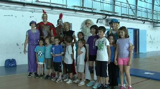 FETE DES DEBUTANTS DERNIERE SEANCE D'ENTRAINEMENT AU VOLLEY CLUB MAXIMOIS 2013