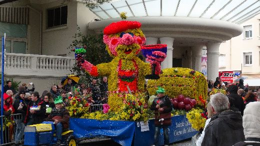 CORSO DU MIMOSA SAINTE-MAXIME 2017