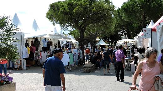 SAINTE MAXIME INAUGURATION DU MARCHE ITALIEN