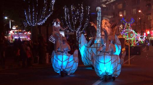 SAINTE MAXIME GRANDE PARADE DEAMBULATOIRE DE NOEL 2014