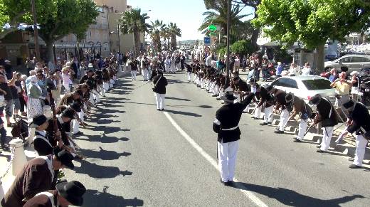 SAINTE MAXIME BRAVADE 2015 DEPART DE LA PROCESSION